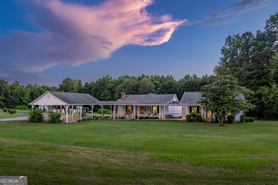 2070 Walter Shepherd RD, Rutledge, GA 30663