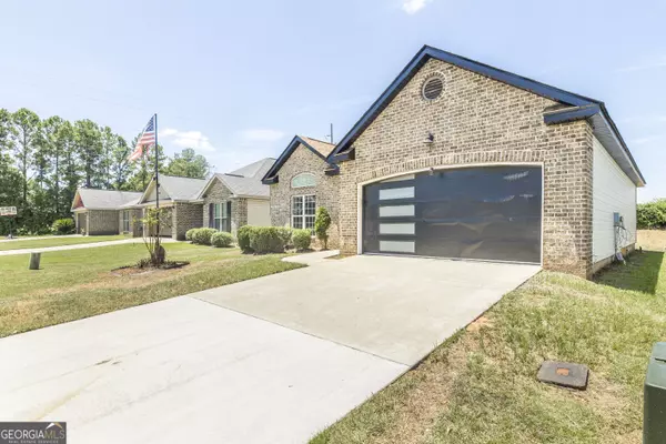 Warner Robins, GA 31088,104 Crossing PL