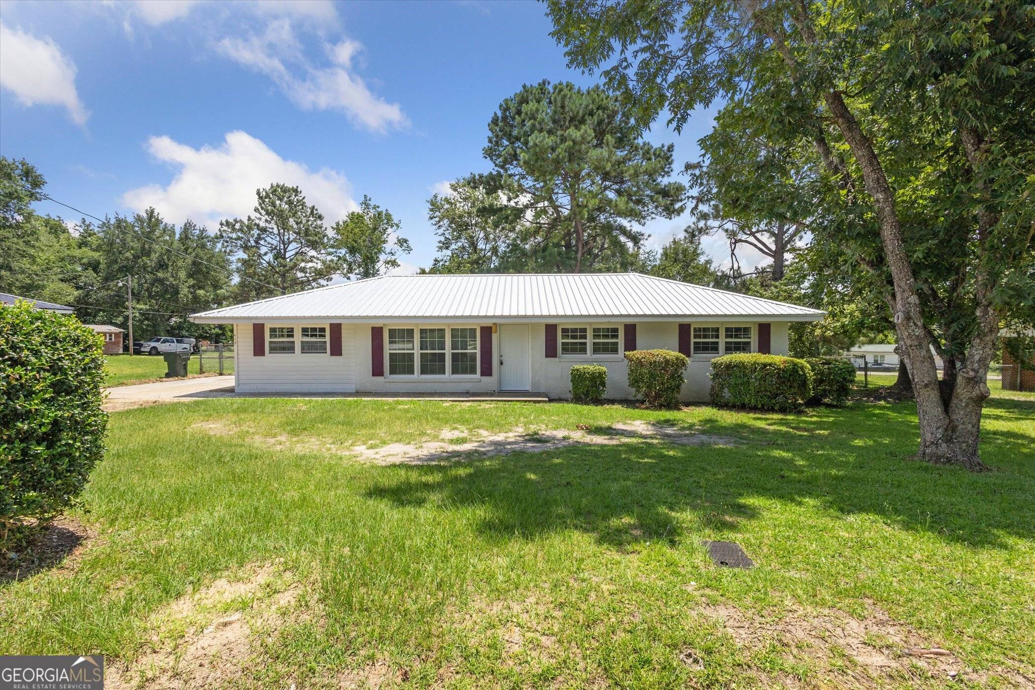 612 Freedom ST, Swainsboro, GA 30401