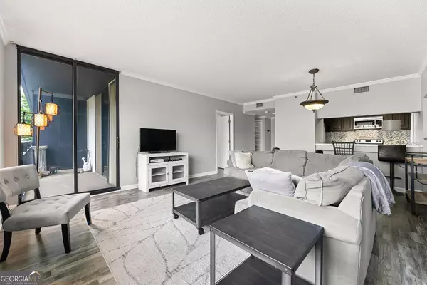 Atlanta, GA 30326,3481 Lakeside DR NE #801
