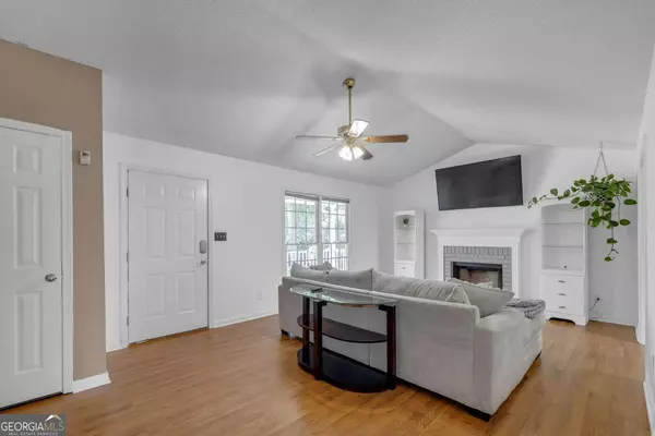 Acworth, GA 30101,3502 April Breeze LN