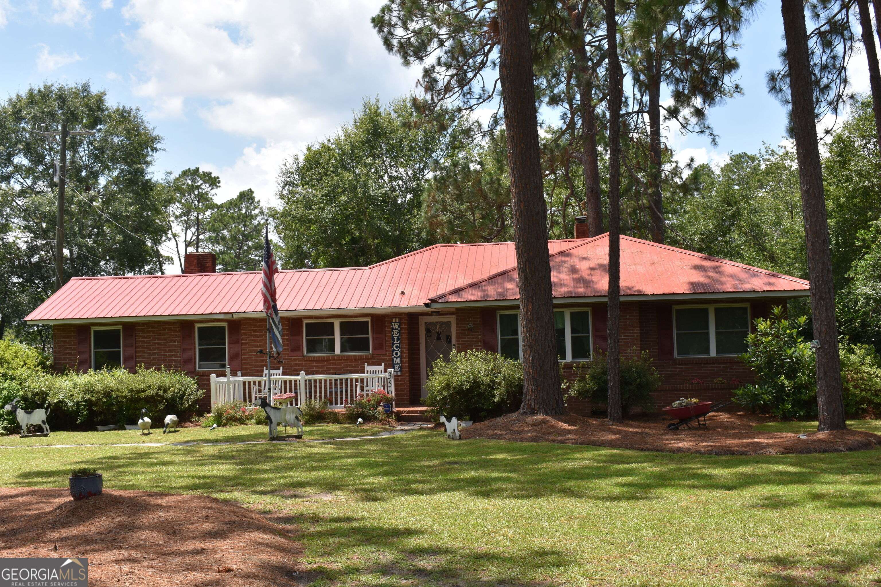 350 S College ST, Metter, GA 30439