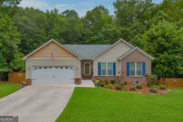 236 Lucas WAY, Statham, GA 30666