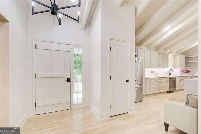 Atlanta, GA 30328,6405 Cherry Tree LN