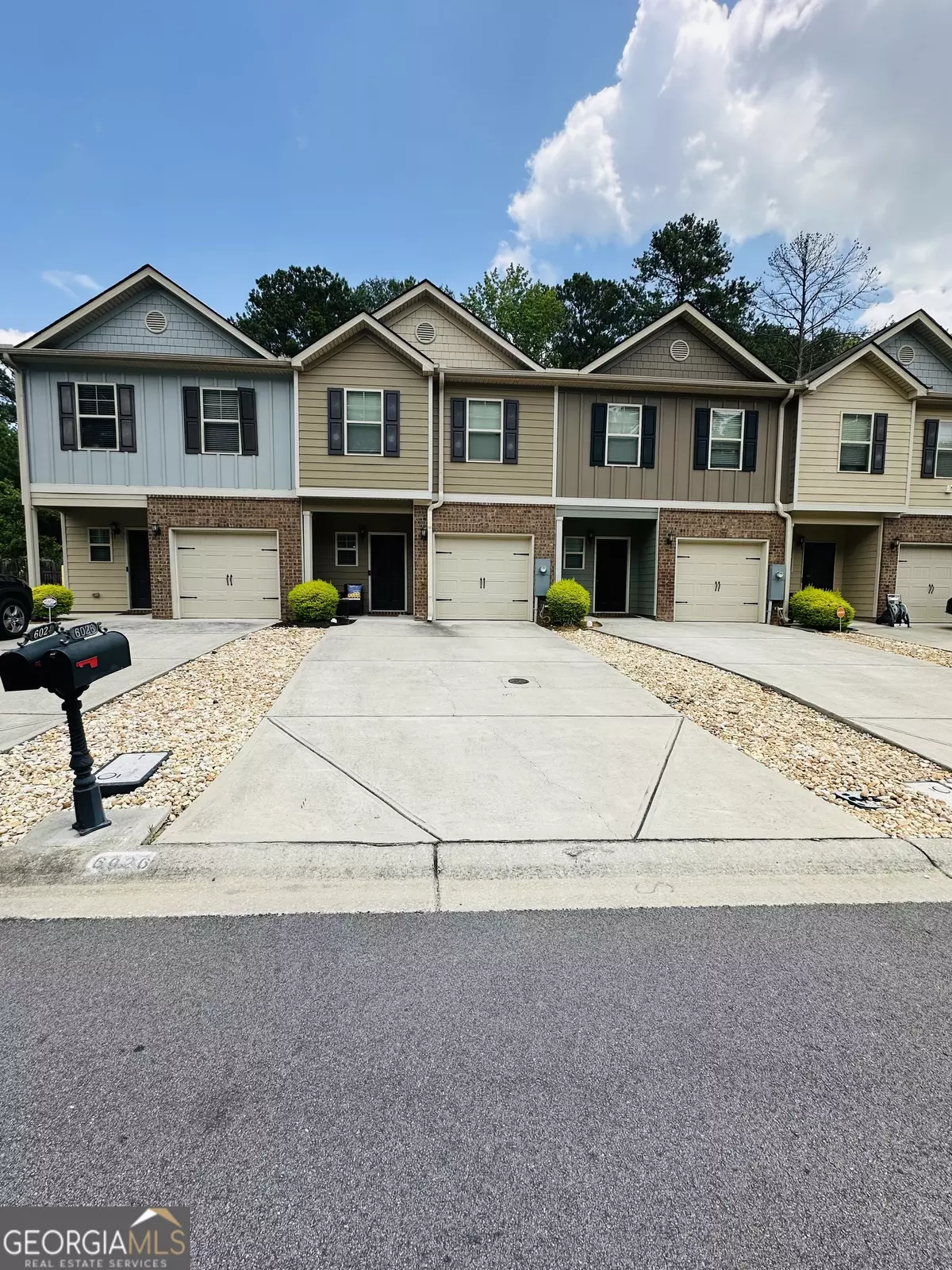 Riverdale, GA 30296,6026 Oak Bend CT