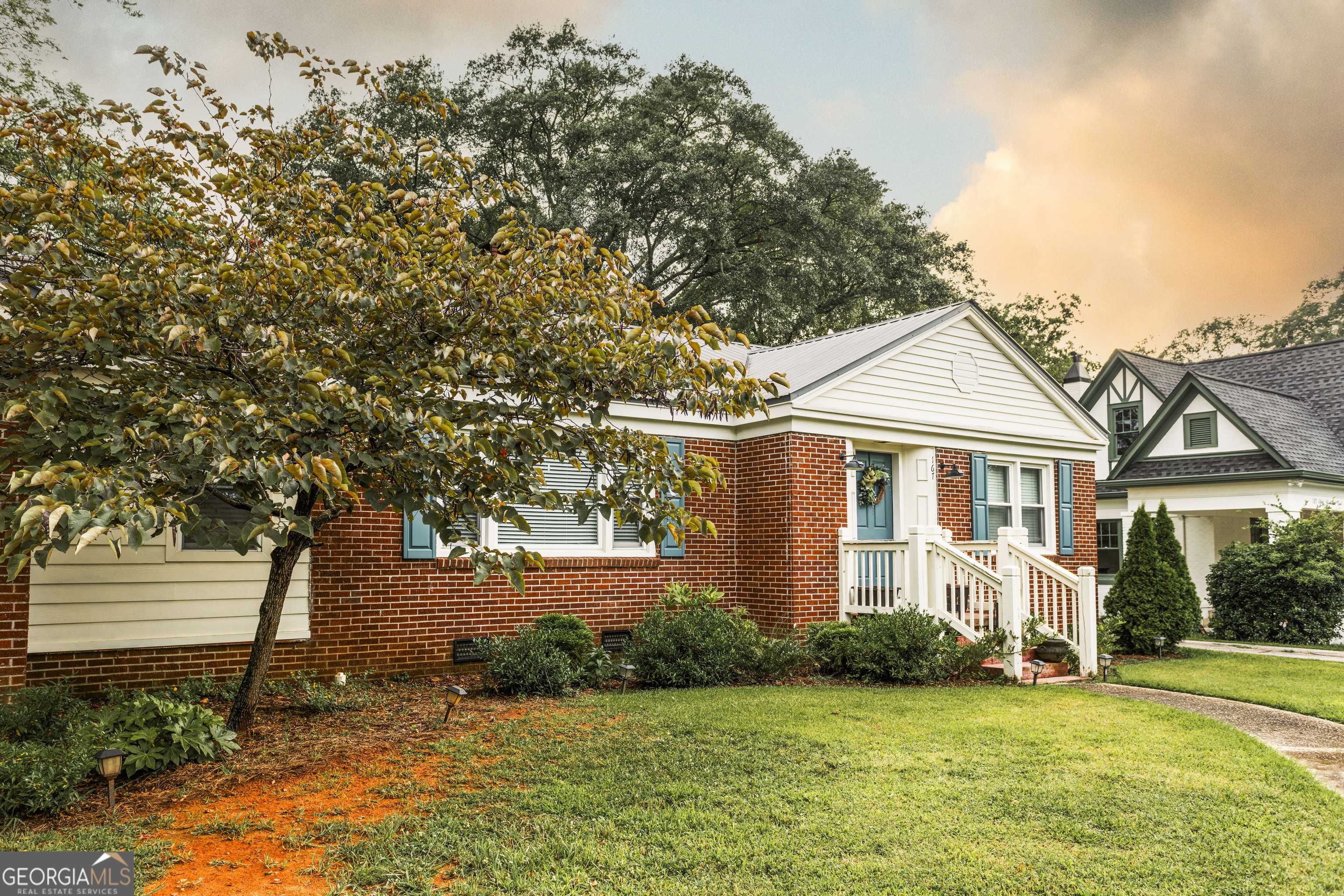 167 W Hightower TRL, Social Circle, GA 30025