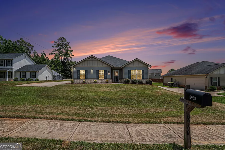 6968 New Dale RD, Rex, GA 30273