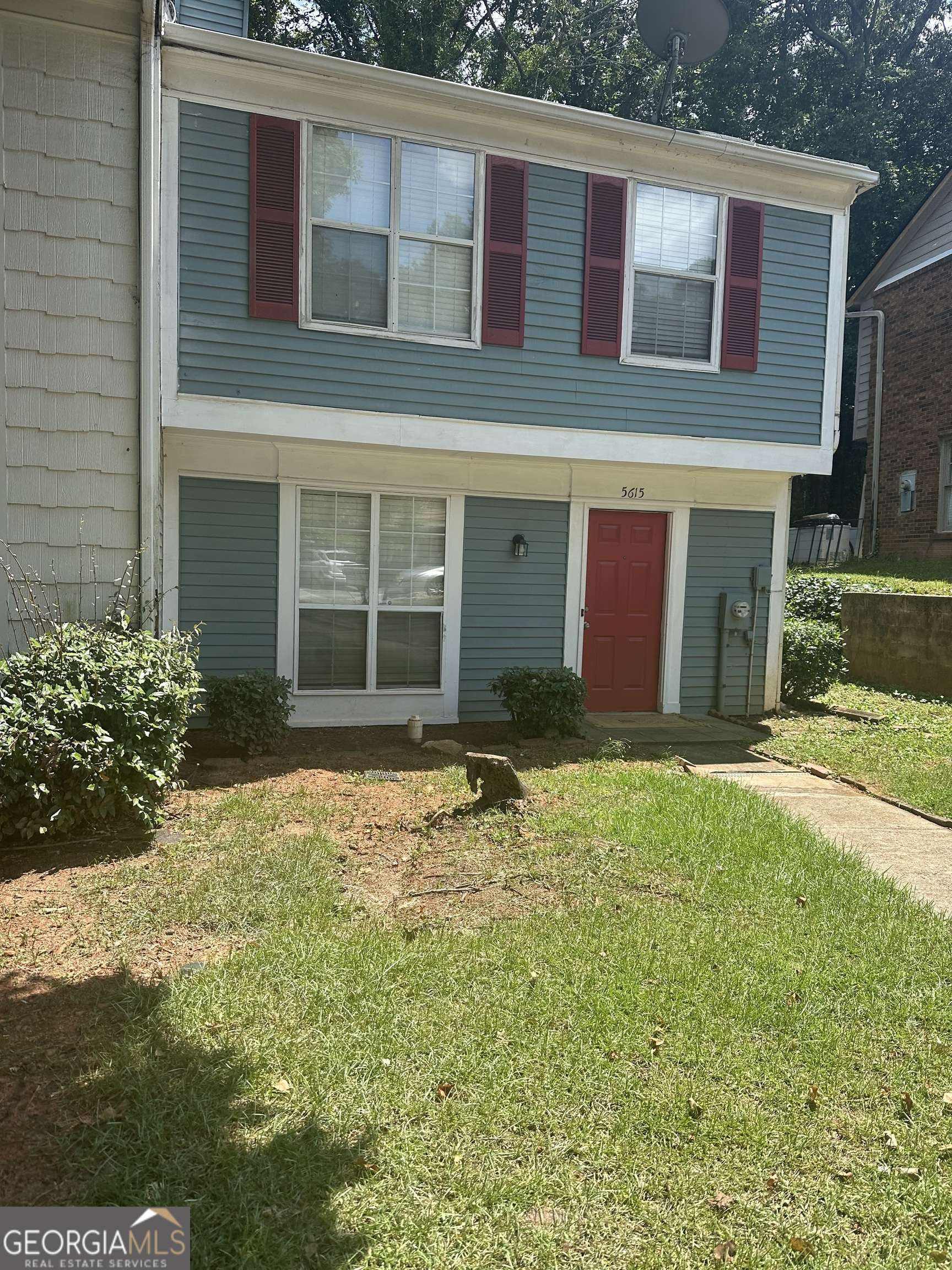5615 Wells CIR, Stone Mountain, GA 30087