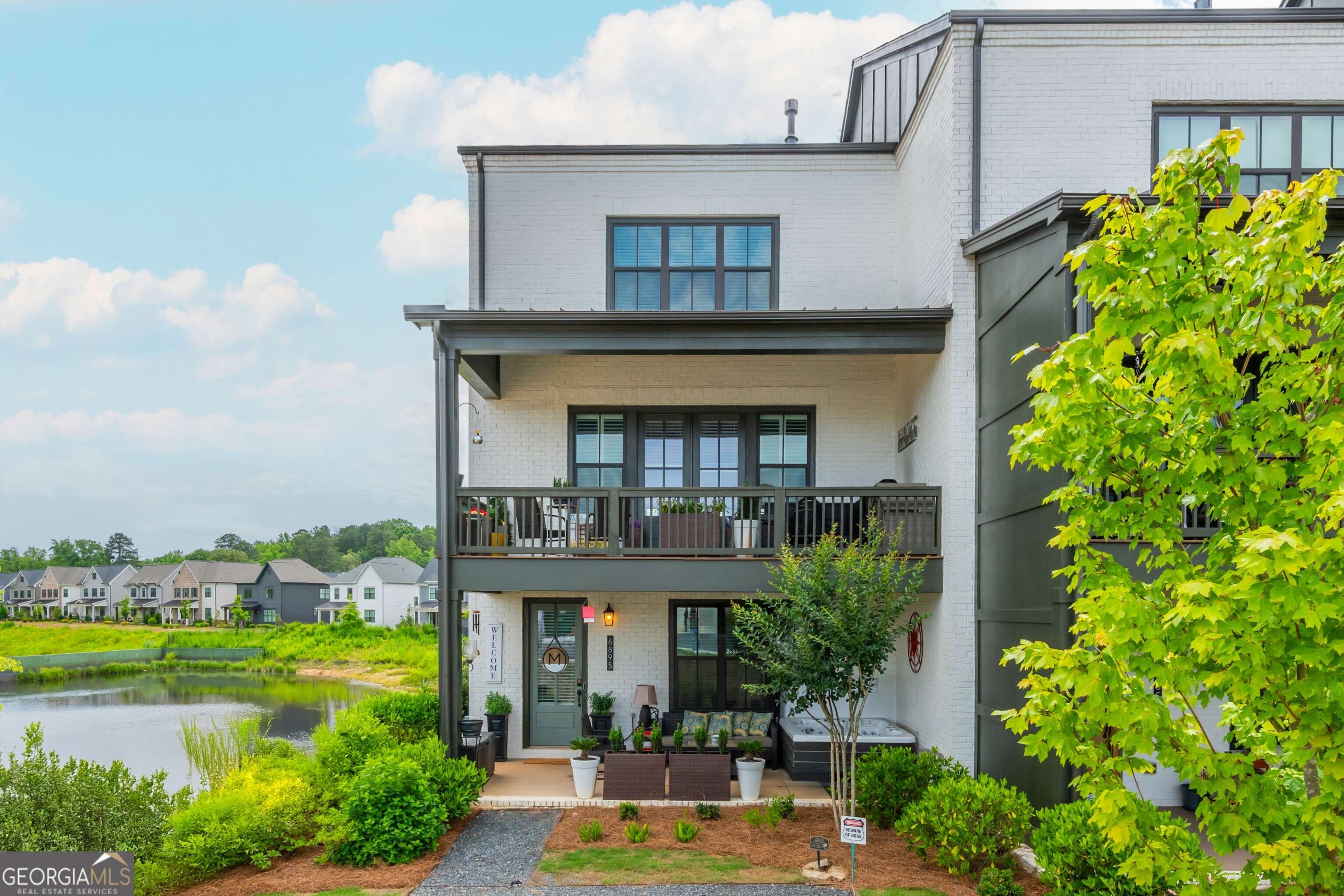 6895 Whitman WALK, Alpharetta, GA 30005