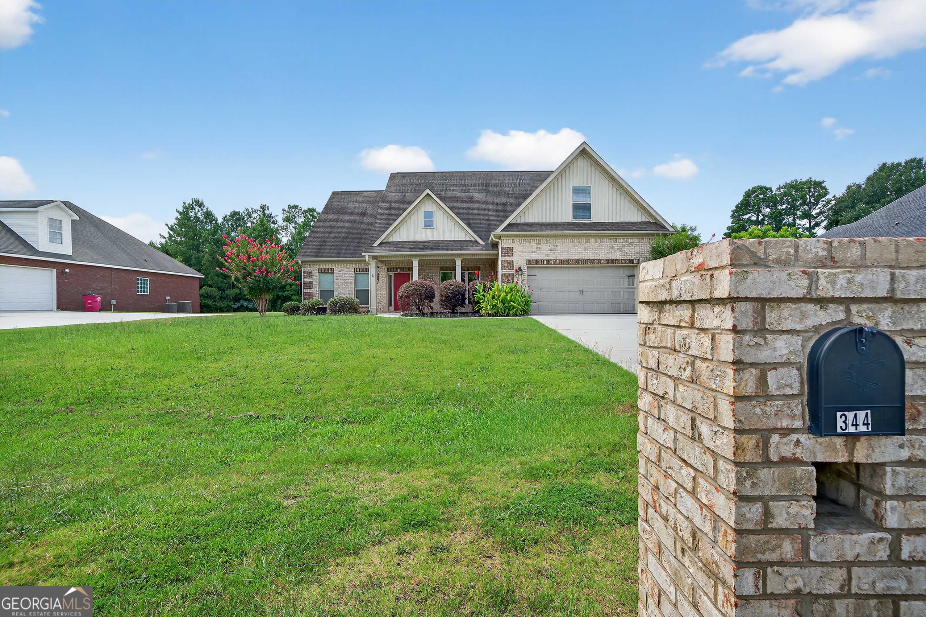 Macon, GA 31216,344 Thoroughbred LN