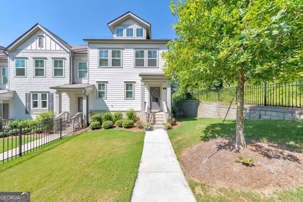 201 Vista LN, Woodstock, GA 30189