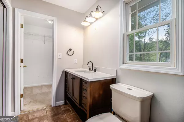 Calhoun, GA 30701,371 Lake DR SE