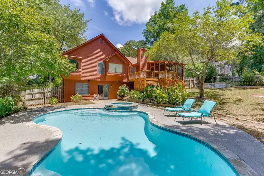 2900 HADRIAN DR, Snellville, GA 30078