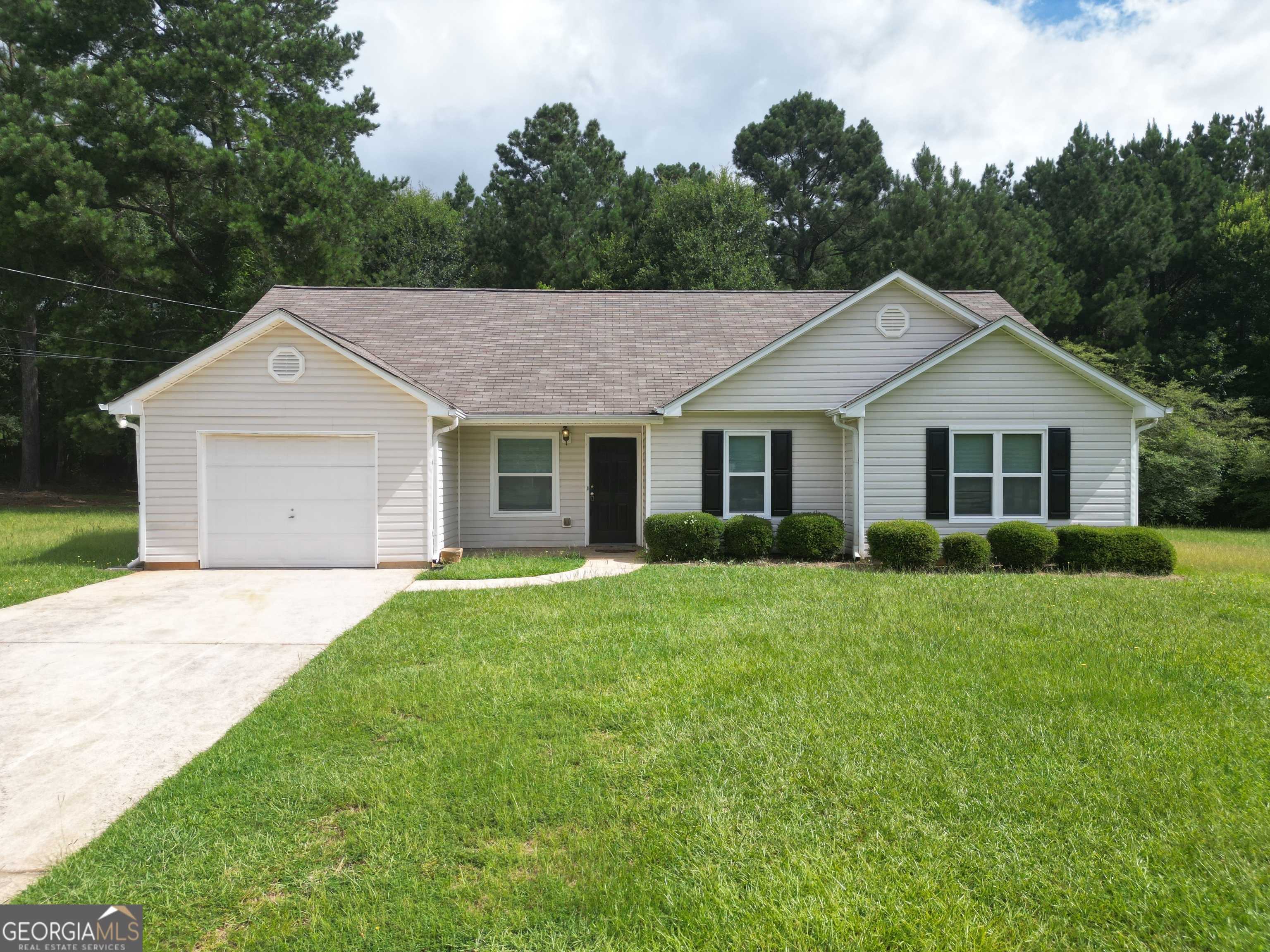 161 Floresta DR, Mcdonough, GA 30252