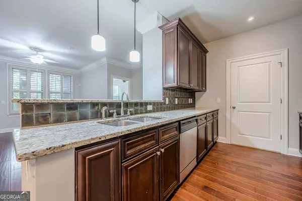 Atlanta, GA 30328,901 Abernathy RD NE #2070