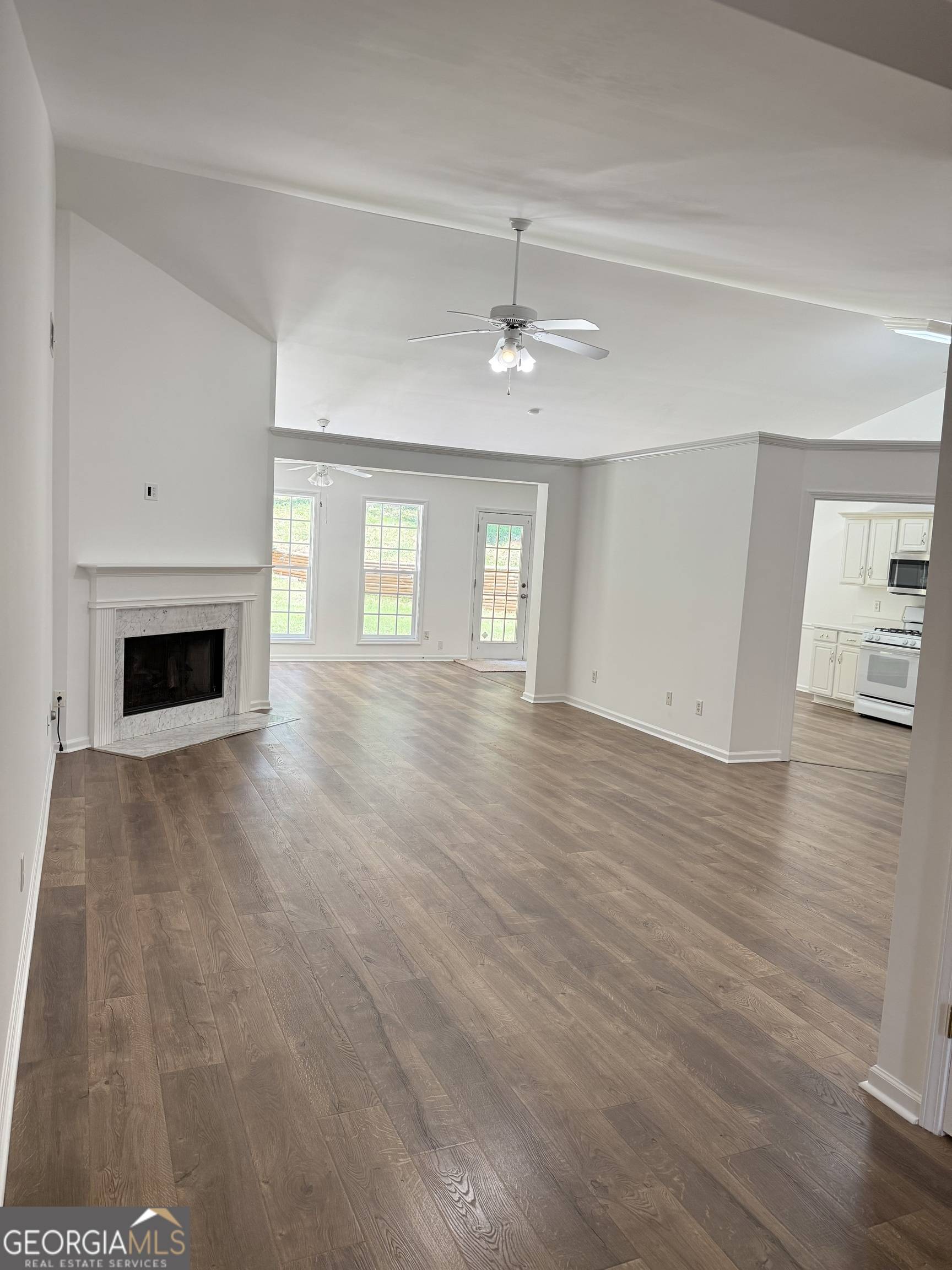 Hoschton, GA 30548,1925 E Bay ST
