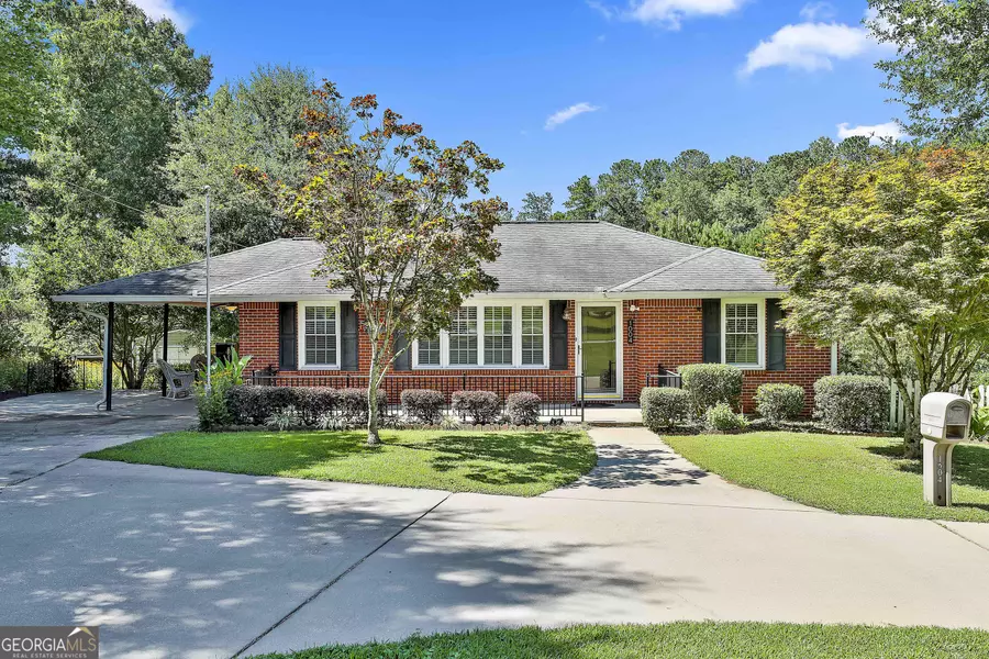 1004 Welcome RD, Newnan, GA 30263