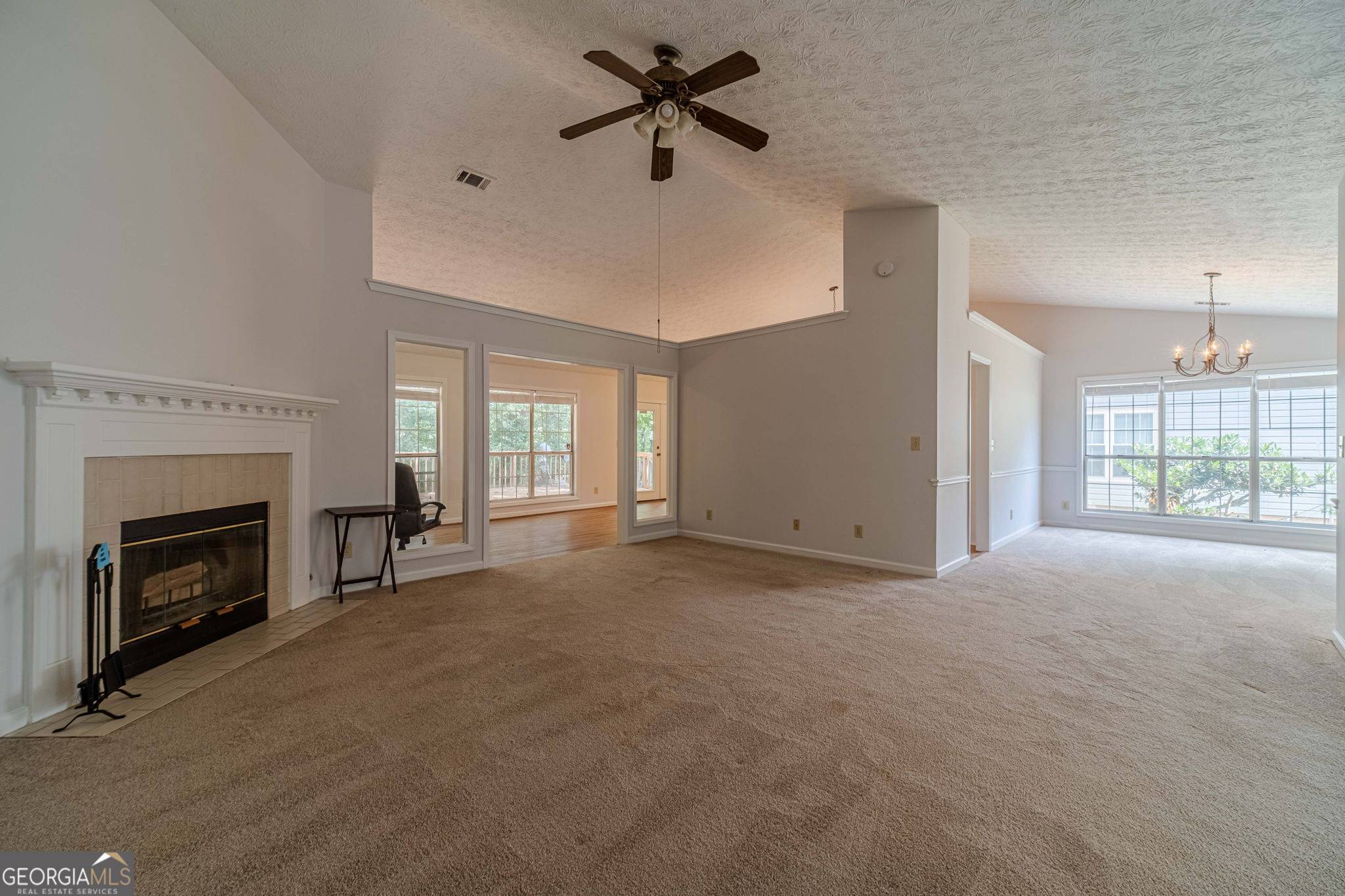 Lawrenceville, GA 30043,670 Paris DR