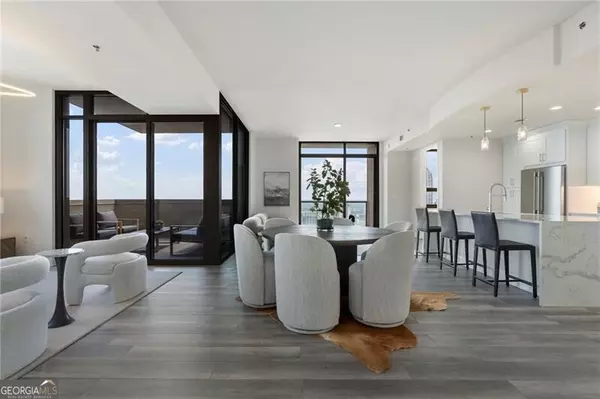 Atlanta, GA 30363,270 17th ST NW #4102