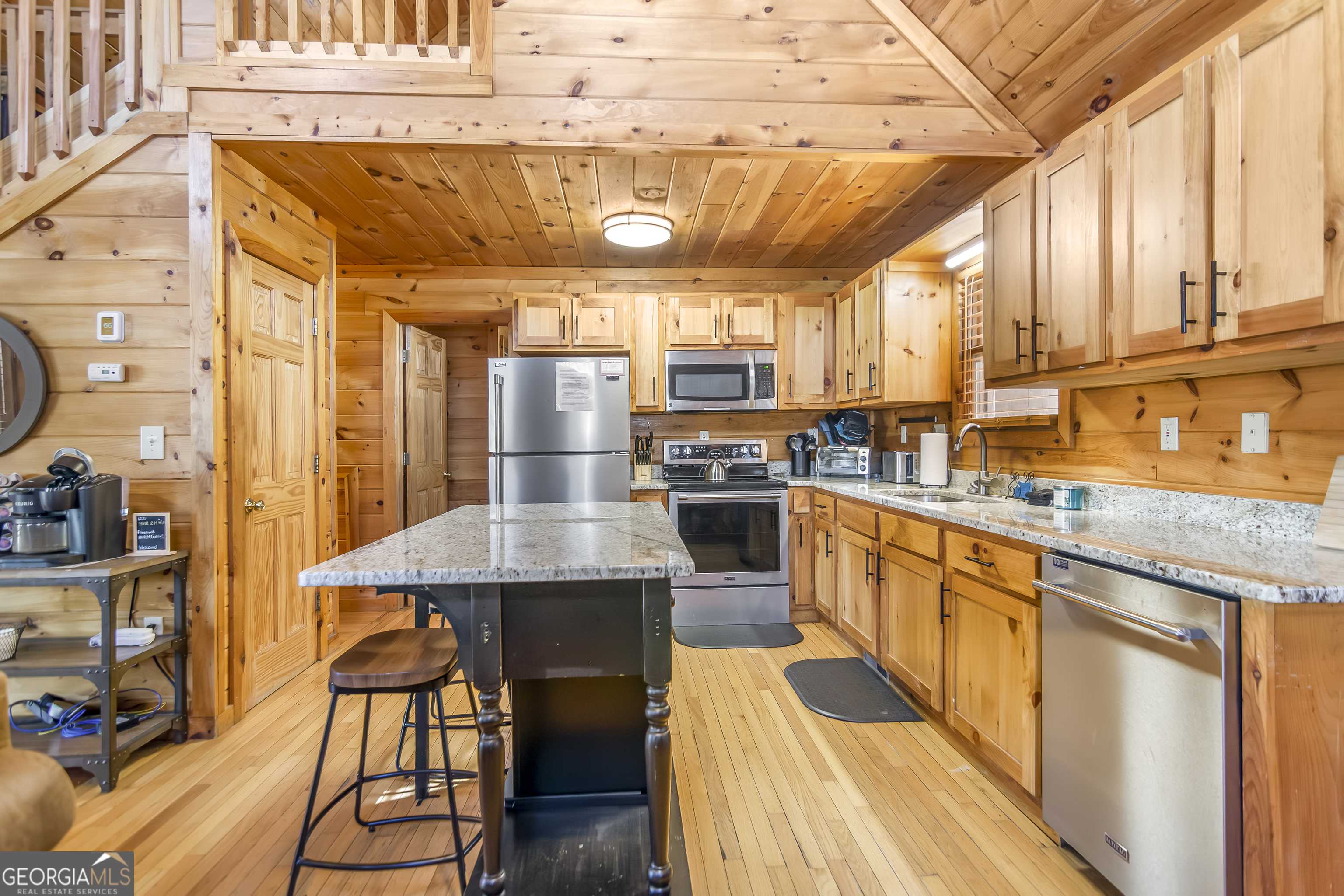 Morganton, GA 30560,211 Highland Forest DR