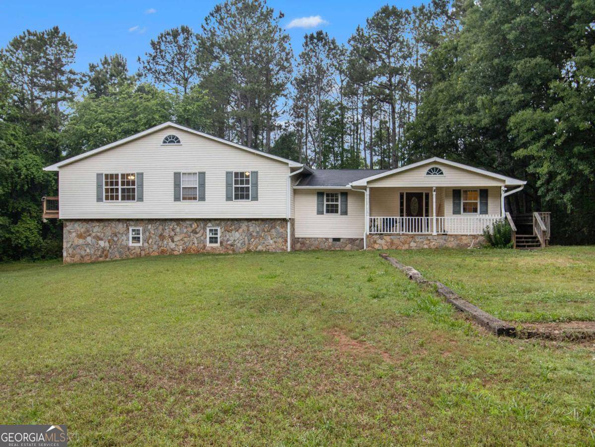 456 Aderhold RD, Carnesville, GA 30521