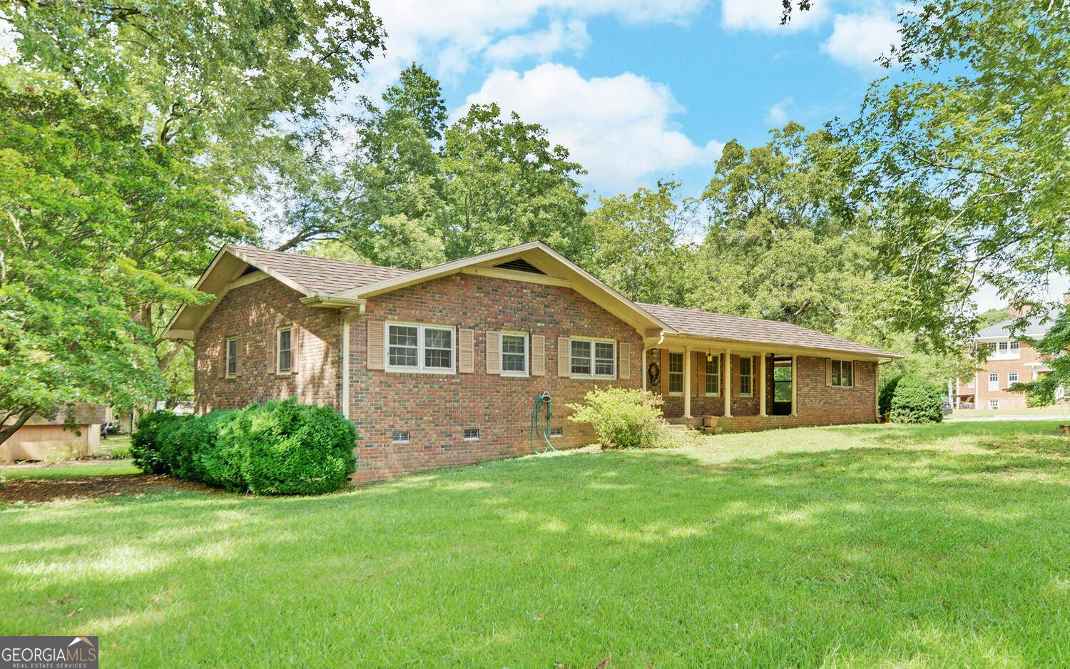 Lavonia, GA 30553,290 Hartwell RD
