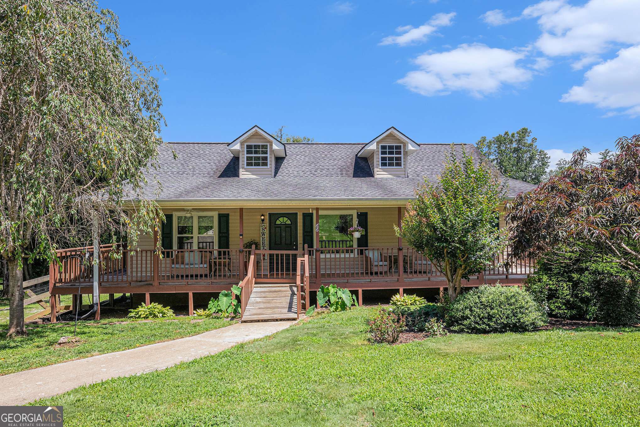 66 Etowah West DR, Dahlonega, GA 30533