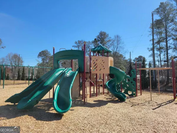 Hampton, GA 30228,354 Friendship Oak WAY