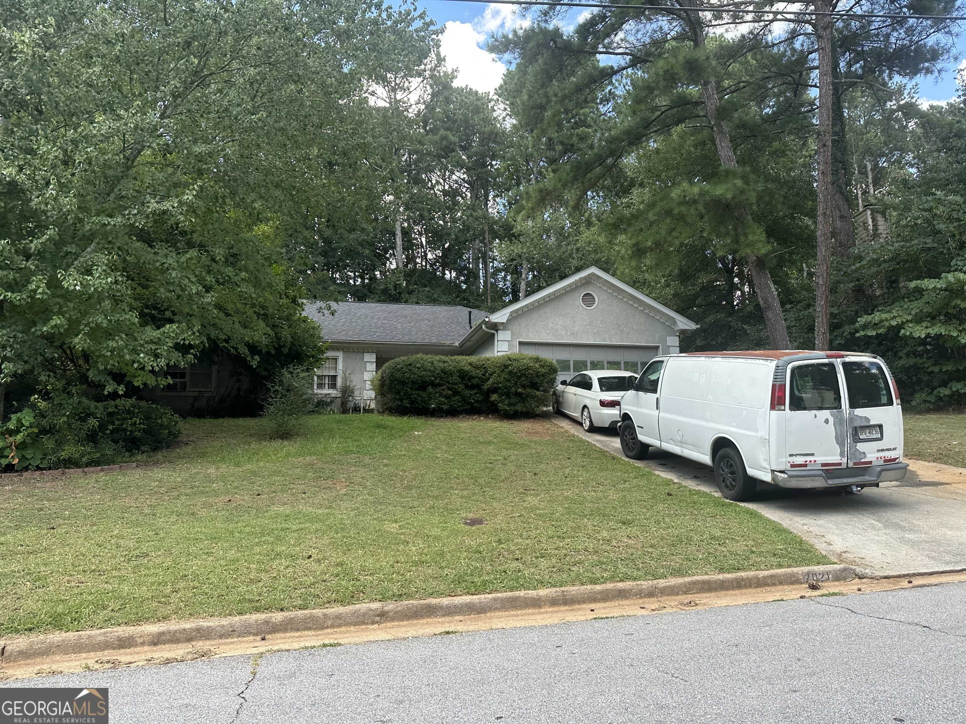 2021 Huntcliff DR, Lawrenceville, GA 30043