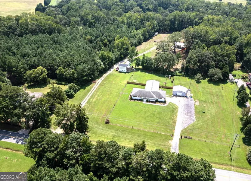 635 Jackson Lake RD, Mansfield, GA 30055