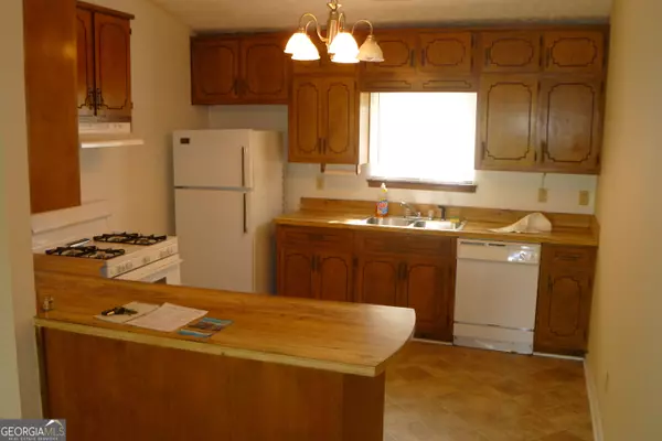 Rex, GA 30273,6627 Bent Creek DR