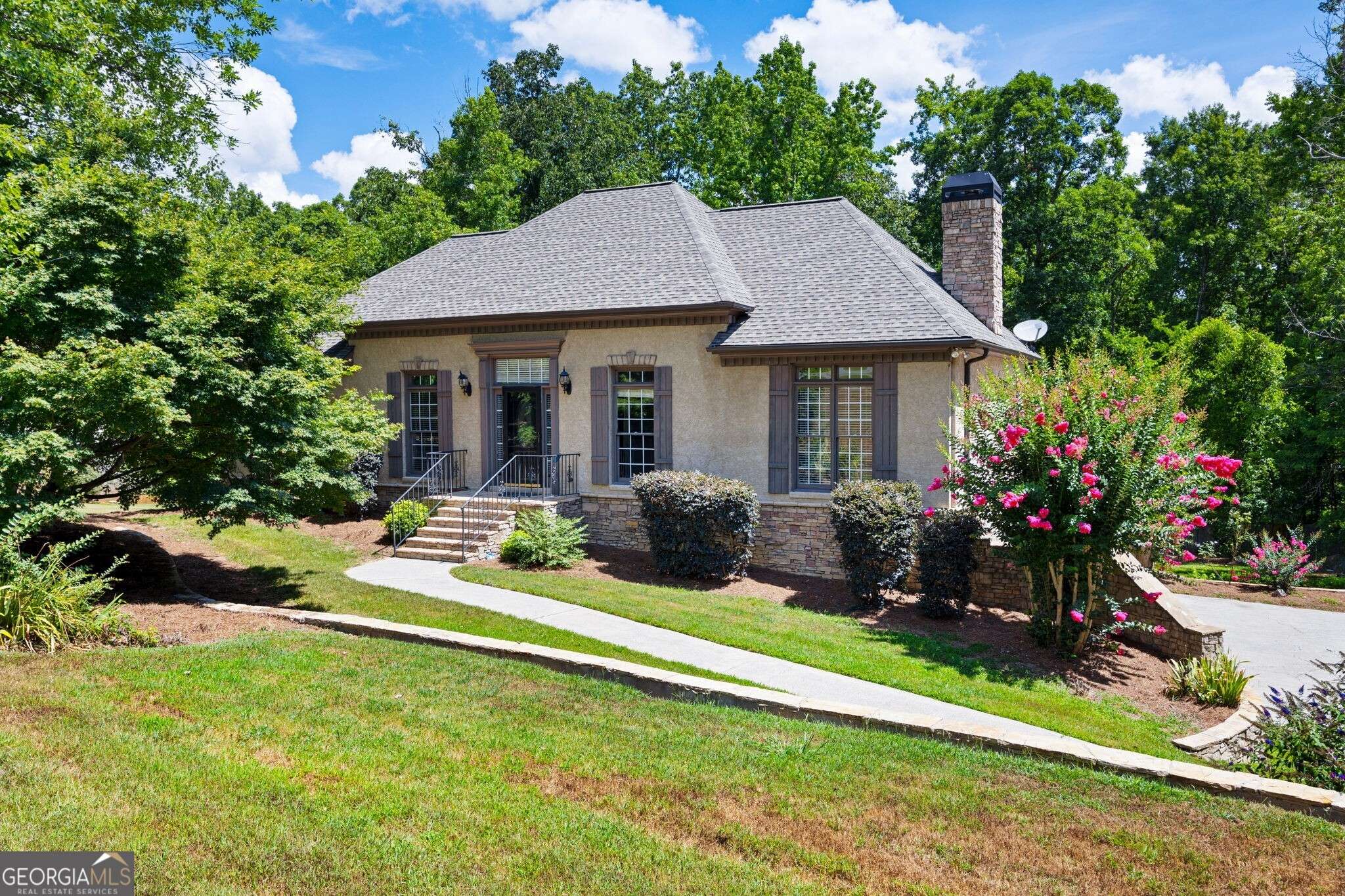White, GA 30184,13 Centerport DR