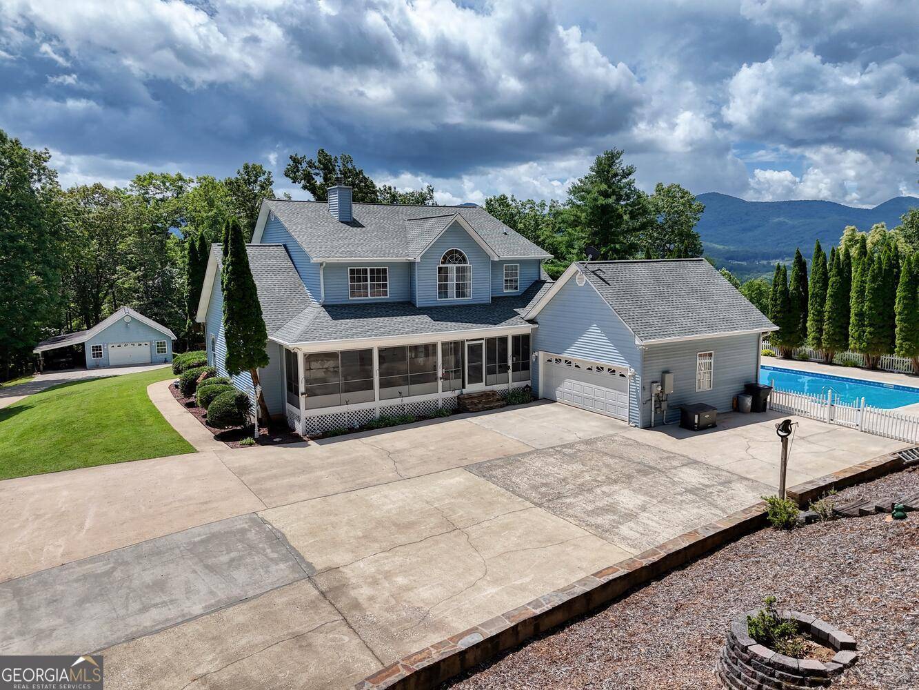 266 E Wright RD, Blairsville, GA 30512