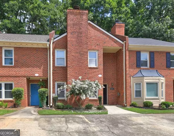 3153 CORNER OAK DR, Peachtree Corners, GA 30071