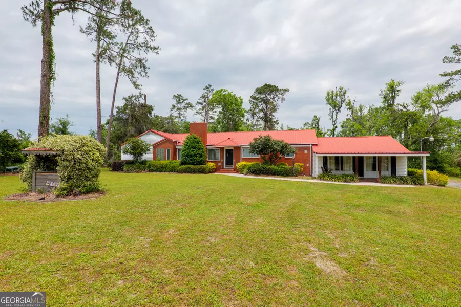 94 W Thigpen AVE, Lakeland, GA 31635