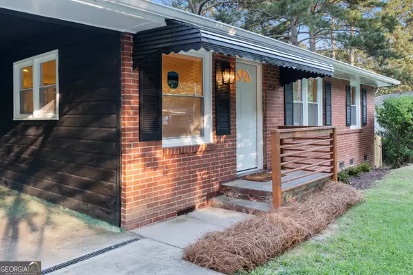 753 Commodore DR NW, Atlanta, GA 30318