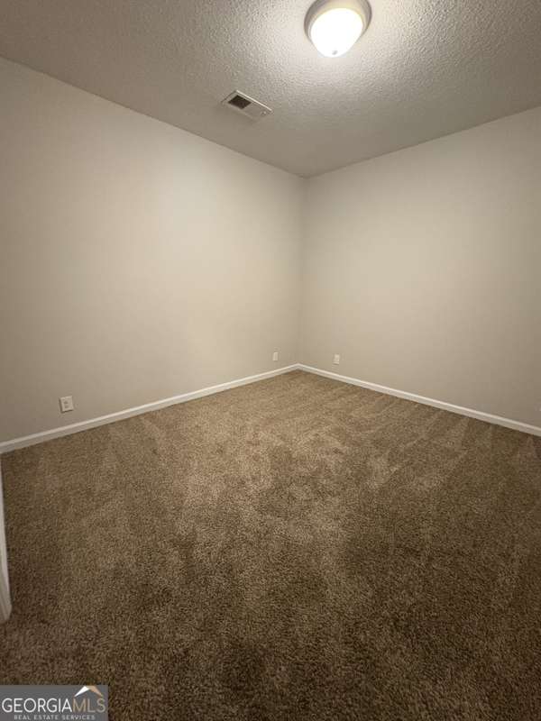 1931 Karen CIR #B, Milledgeville, GA 31061