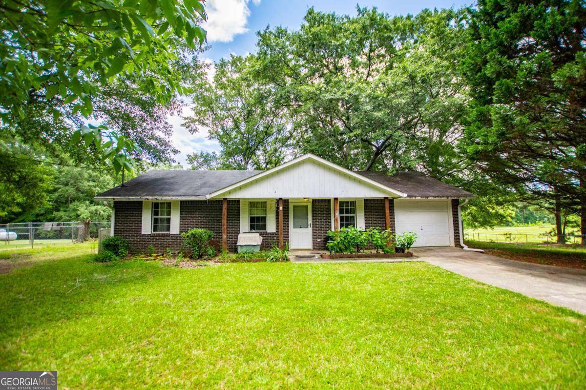 76 Haynes RD, Moreland, GA 30259