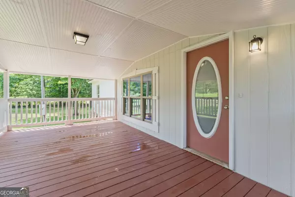 Hampton, GA 30228,166 James DR