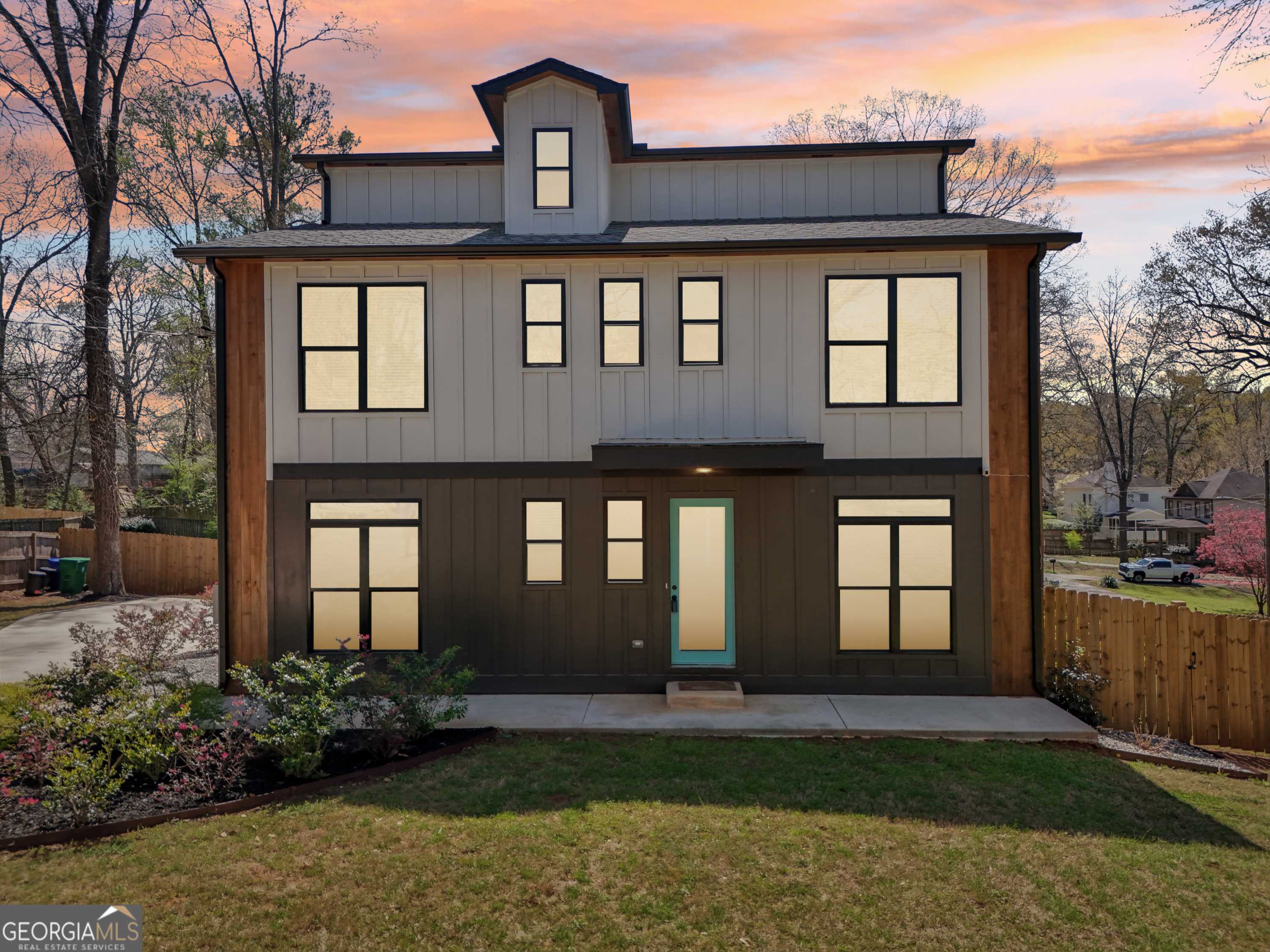 Decatur, GA 30032,3087 Alston DR