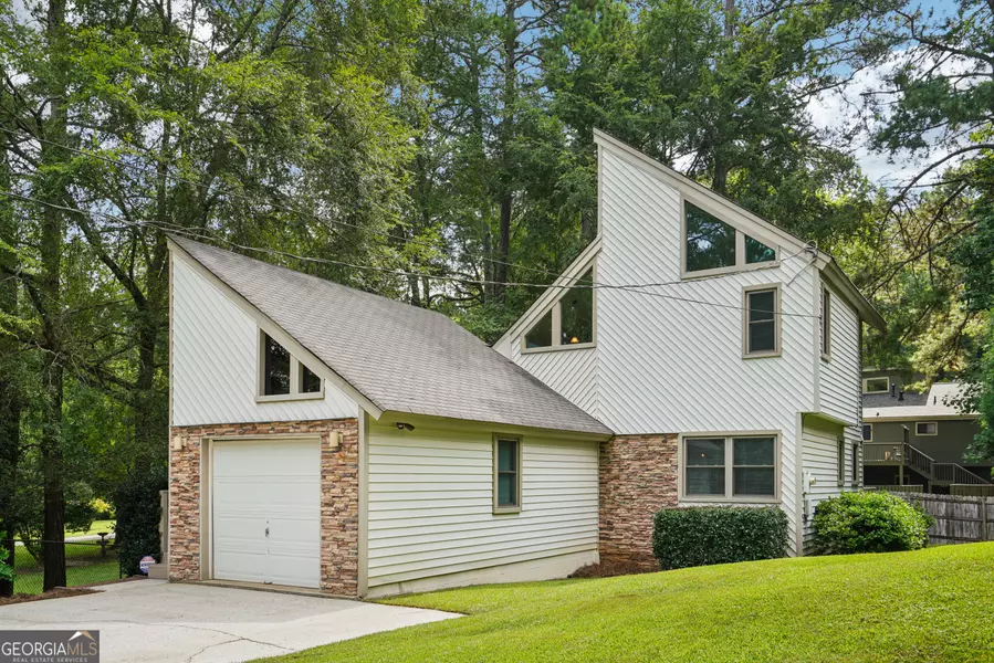 7898 Norris Lake RD, Snellville, GA 30039