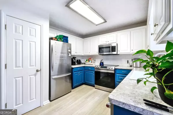 Mcdonough, GA 30252,1073 OLA RD