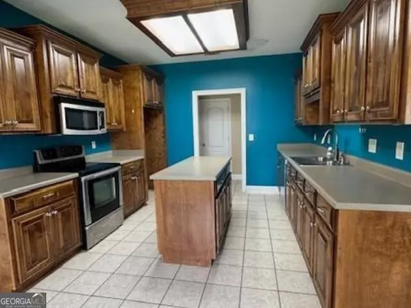 Warner Robins, GA 31088,318 Lovorn CIR