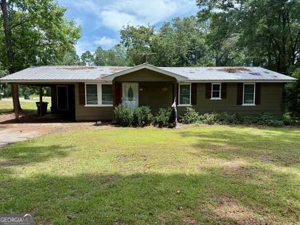 822 N Lewis ST, Metter, GA 30439