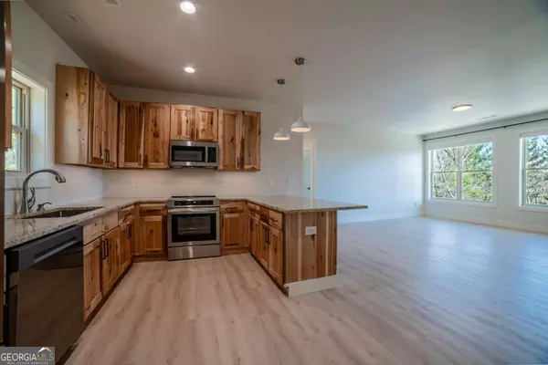 Morganton, GA 30560,802 Mull Valley RD