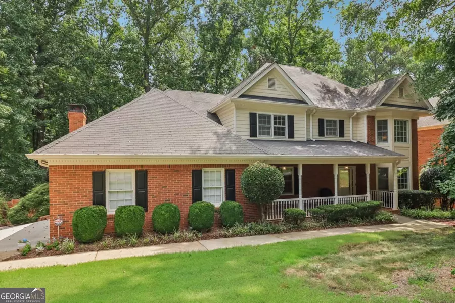 718 Haralson DR SW, Lilburn, GA 30047