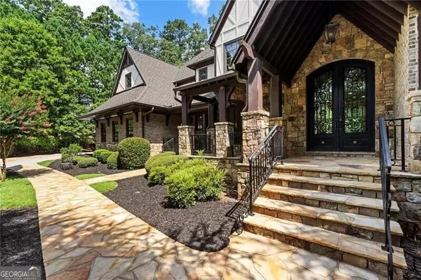 Suwanee, GA 30024,989 Middle Fork TRL