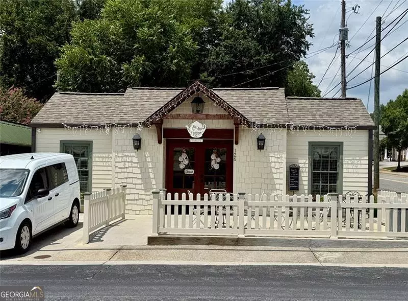 126 W HIGHLAND AVE, Monroe, GA 30655