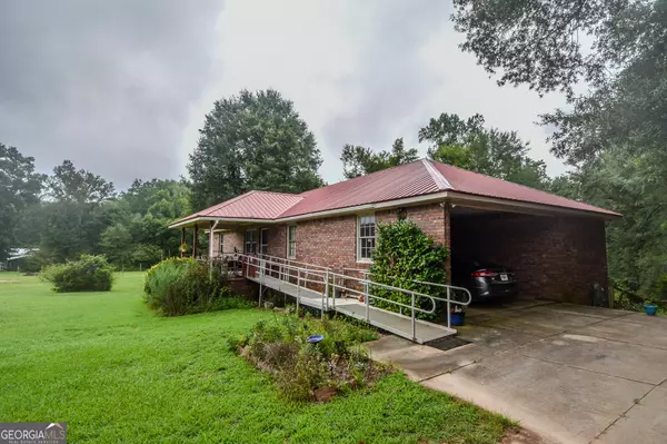 Williamson, GA 30292,223 Ward RD