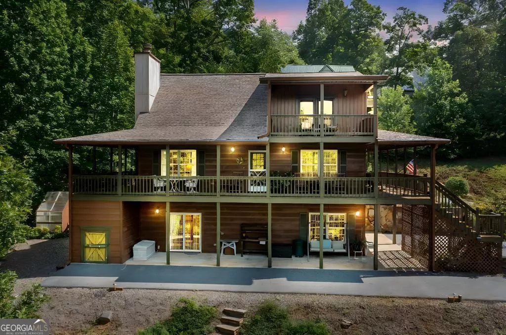 Hiawassee, GA 30546,731 Gage DR